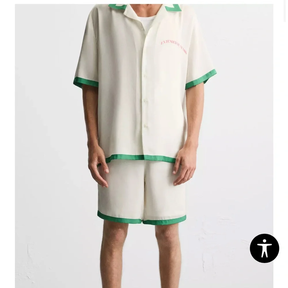 Satin shirt and shorts contrast stripe. Set- Size XL. Cream and Green color - Picture 10 of 13